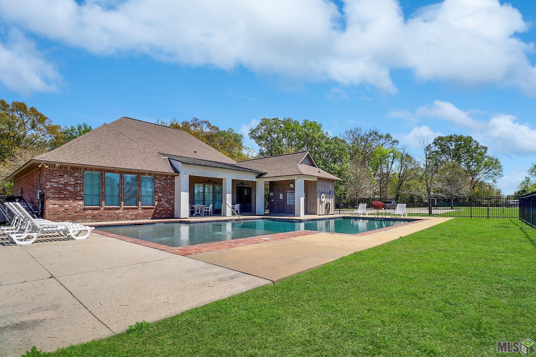 2120 Shadowbrook Drive Baton Rouge, LA 70816 - Photo 33 of 38 Subdivision Amenities