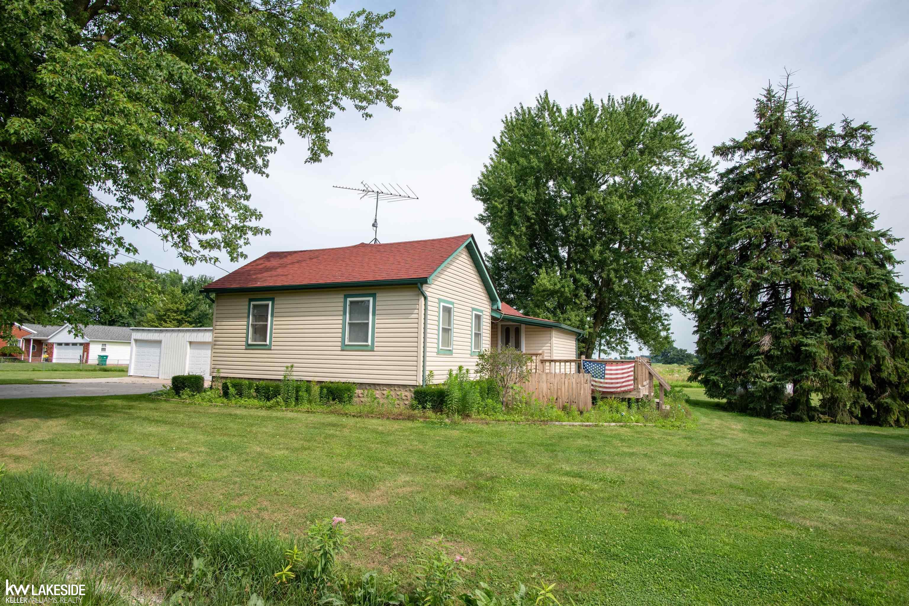 22545 Pratt Road Armada, MI 48005 - Photo 3 of 43