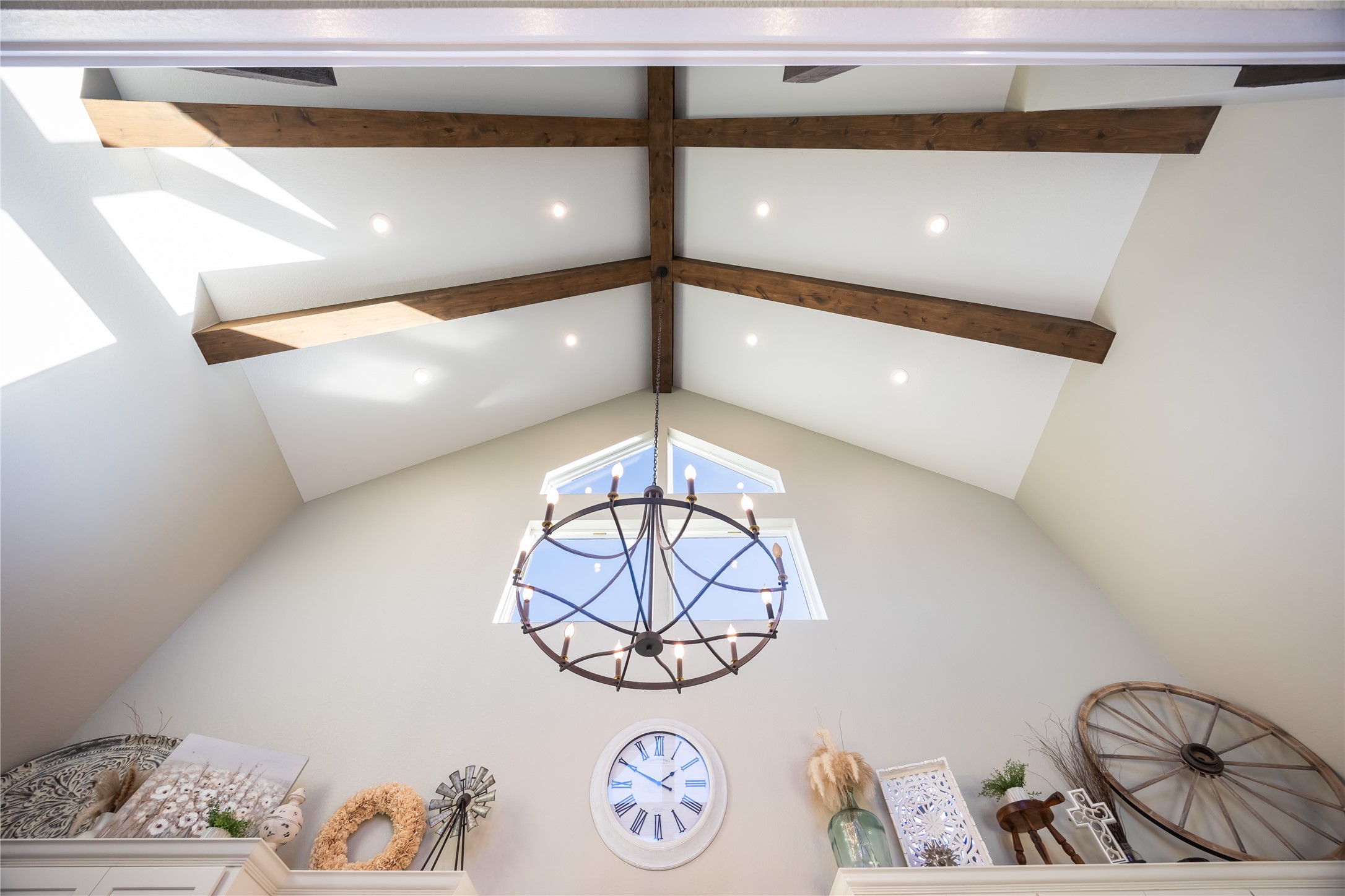 330 Ridge Road Manvel, TX 77578 - Photo 18 of 37 The home offers a 2 story celling in the main part of the house.