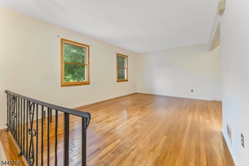 1065 Papen Road Bridgewater, NJ 08807 - Photo 4 of 34