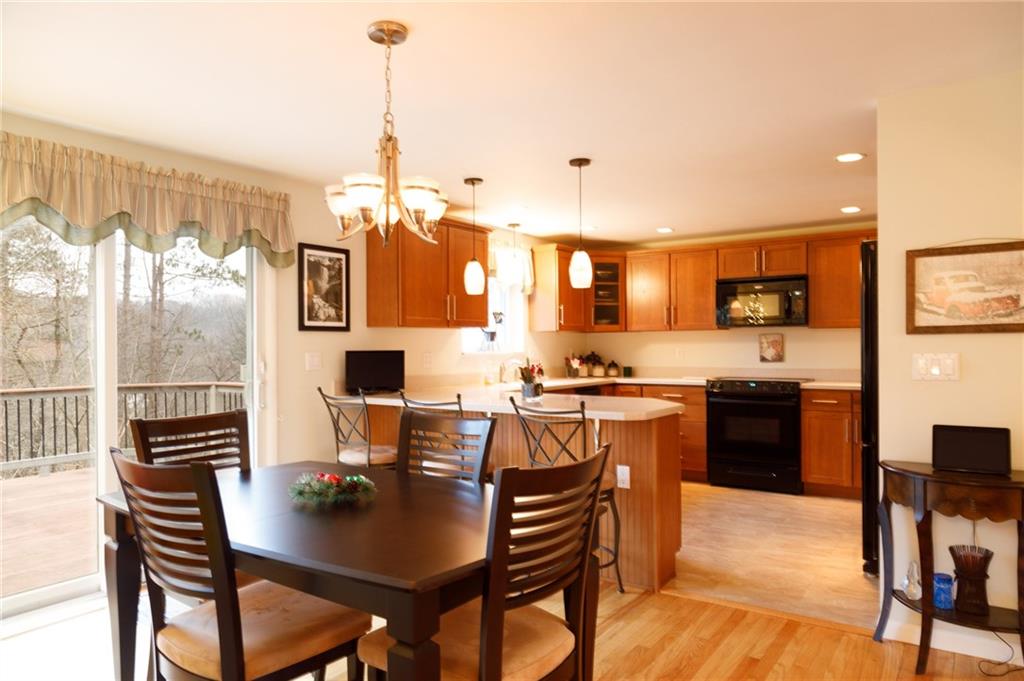 9415 Pannier Road Pittsburgh, PA 15237 - Photo 6 of 25 Dining room toward the kitchen