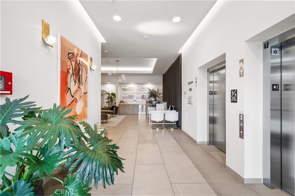 709 East Walnut Street, Unit 420 Pasadena, CA 91101 - Photo 16 of 40