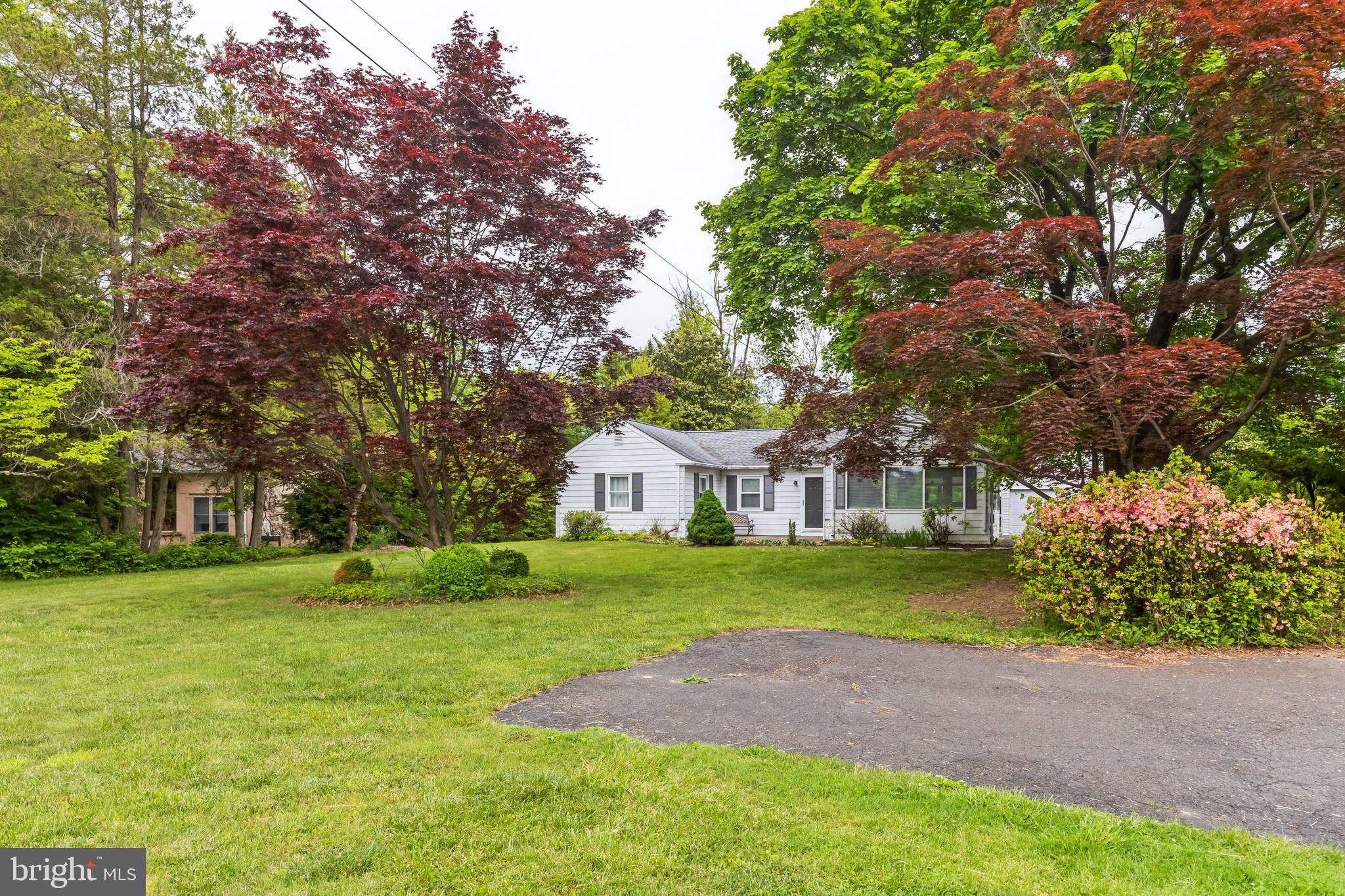 412 Meetinghouse Road Maple Glen, PA 19002 - Photo 2 of 22 Exterior Front