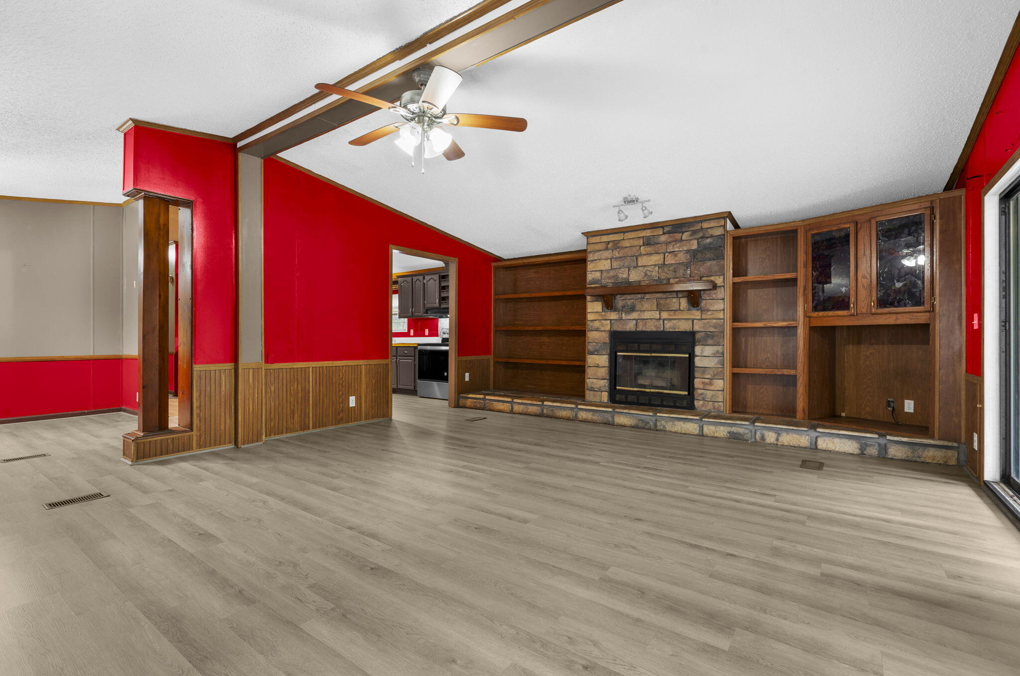 204 Dunmeyer Hill Road Summerville, SC 29485 - Photo 7 of 35 3-web-or-mls-DSC07307