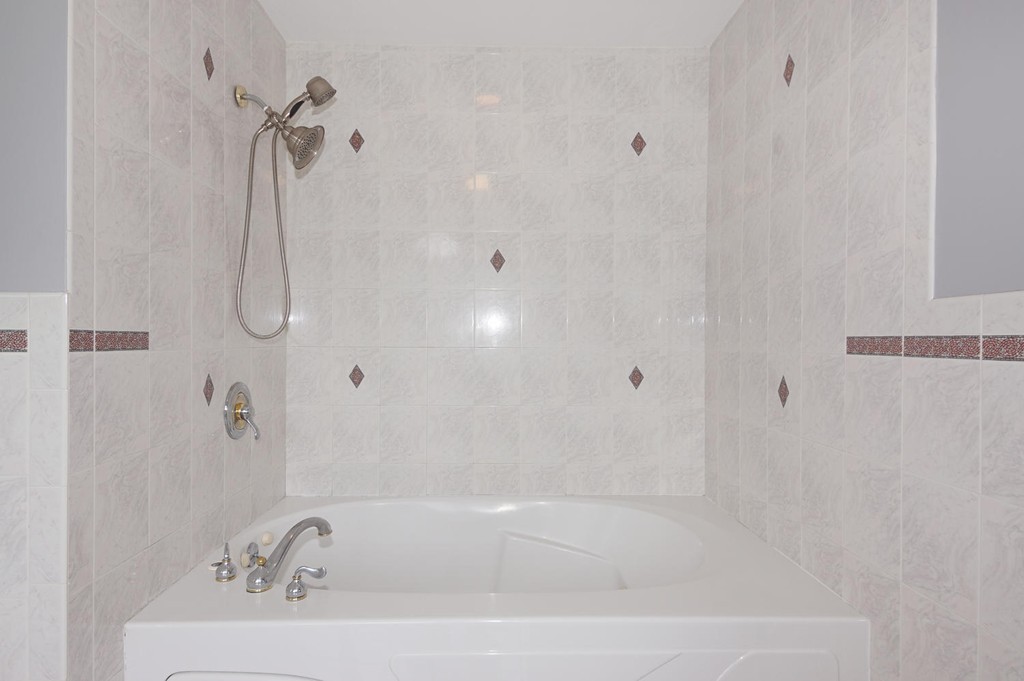 4 Rooks Way Westford, MA 01886 - Photo 19 of 29 Gallery Image 19
