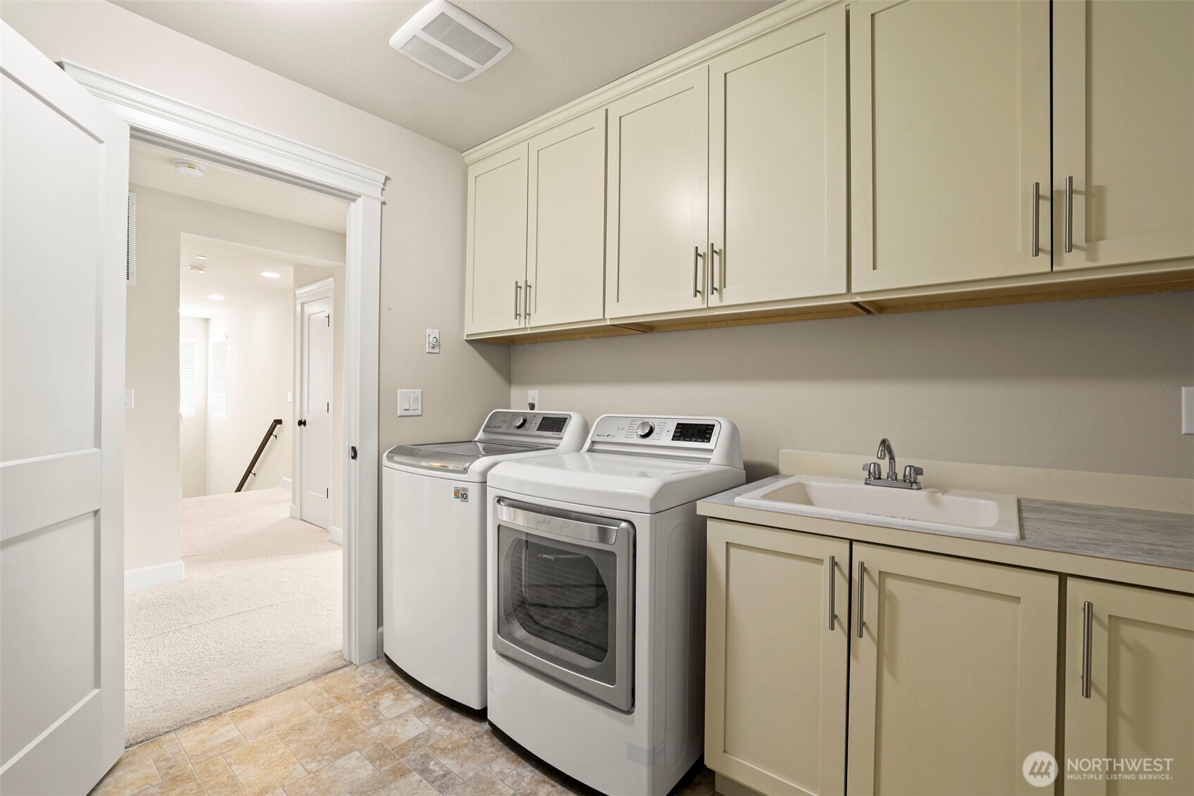29 242nd Street Southeast Bothell, WA 98021 - Photo 21 of 40 a utility room with dryer and washer