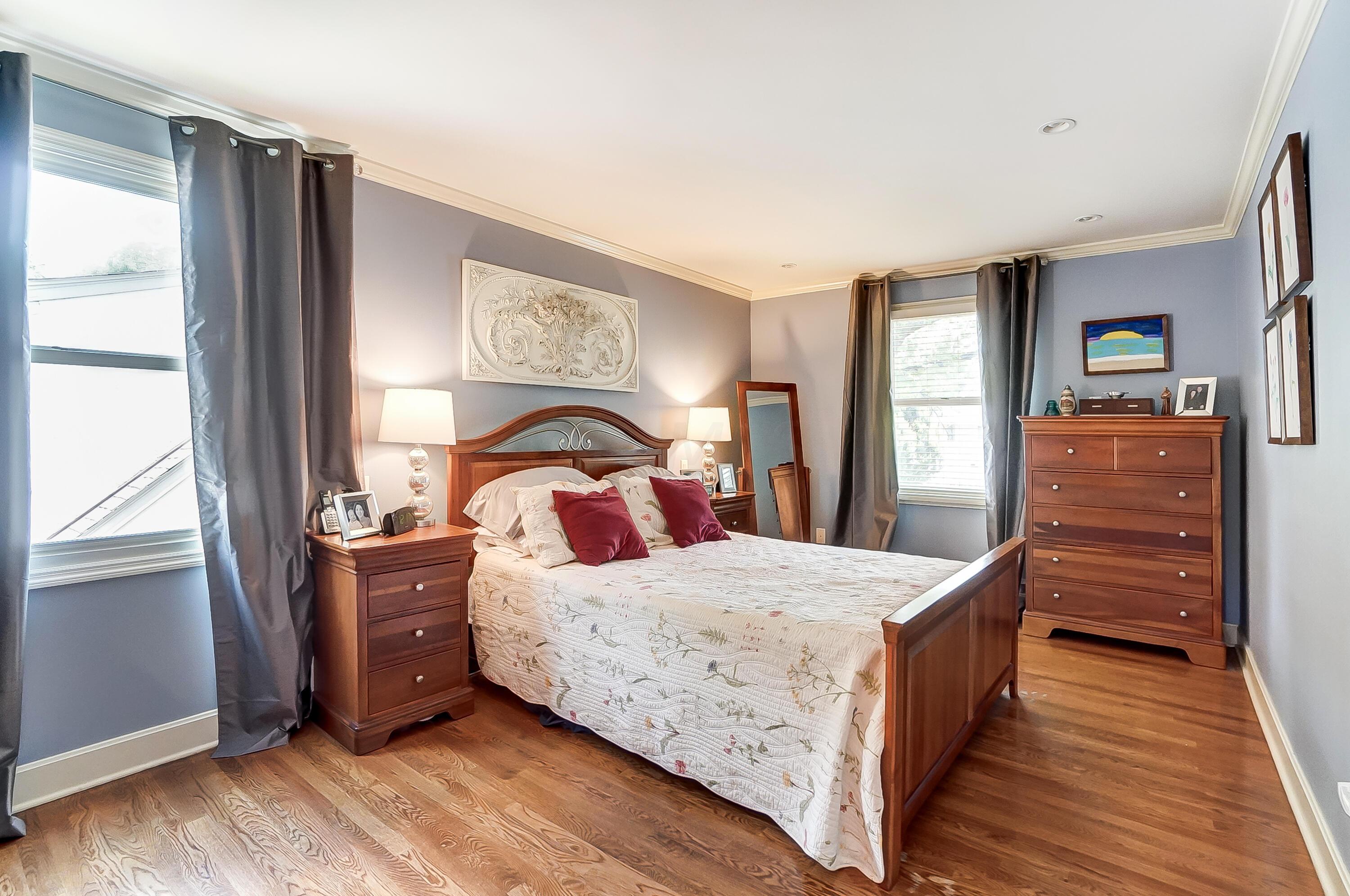 179 South Harding Road Columbus, OH 43209 - Photo 25 of 48 Owner's Suite