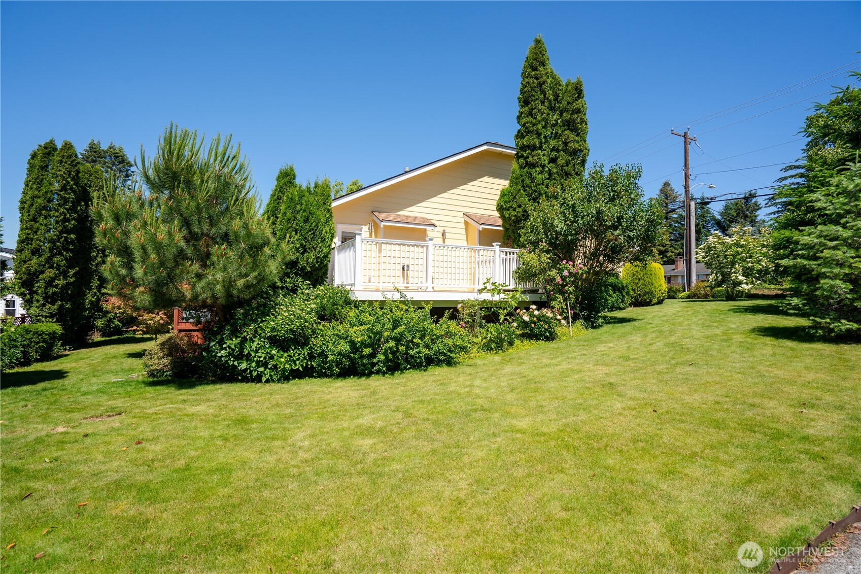8555 Bender Road Lynden, WA 98264 - Photo 3 of 39