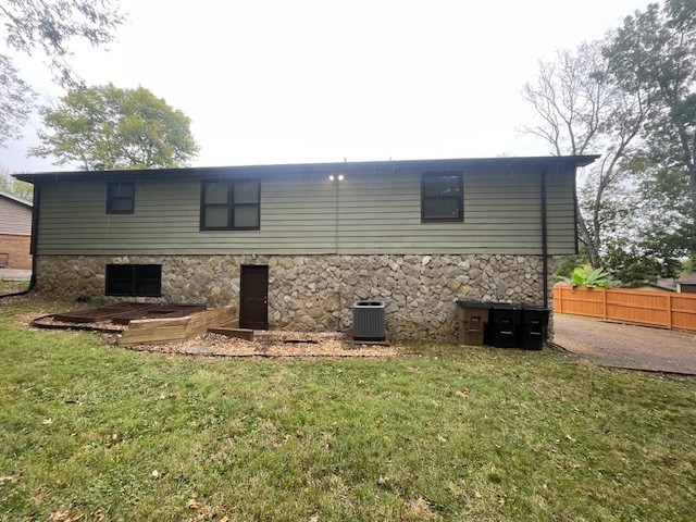 905 Lenora Court Nashville, TN 37217 - Photo 3 of 21 a front view of a house with patio