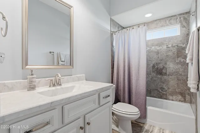 $925,000 | 1157 Sabel Loop Southeast, Bolivia, NC 28422