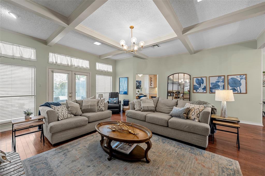 11001 Ridge Point Drive Woodway, TX 76712 - Photo 7 of 39