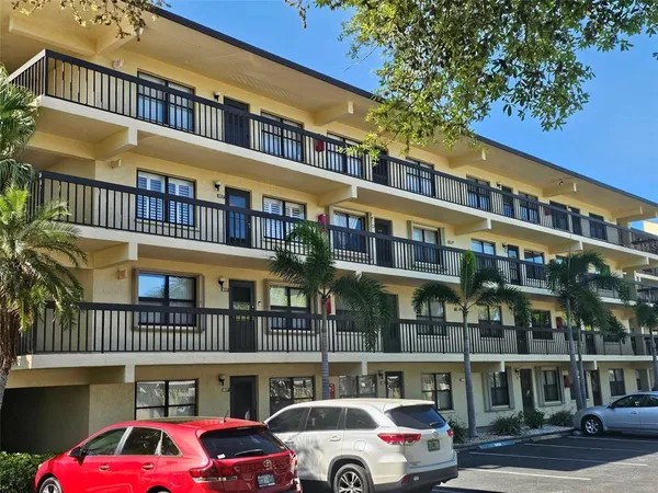 $139,500 | 315 30th Avenue West, Unit B307, Bradenton, FL 34205