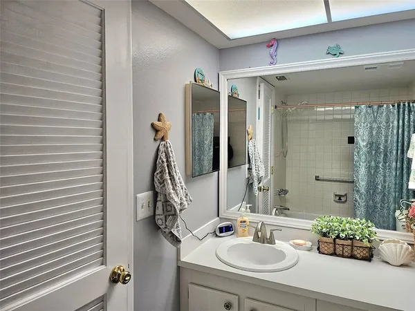 $139,500 | 315 30th Avenue West, Unit B307, Bradenton, FL 34205