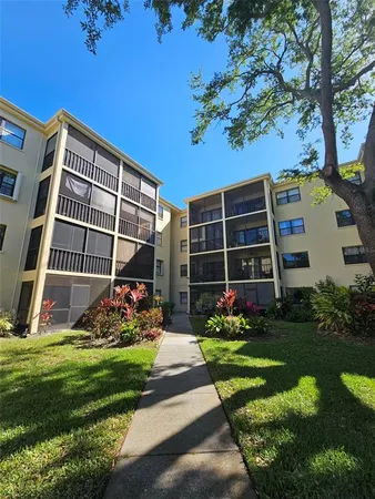 $139,500 | 315 30th Avenue West, Unit B307, Bradenton, FL 34205