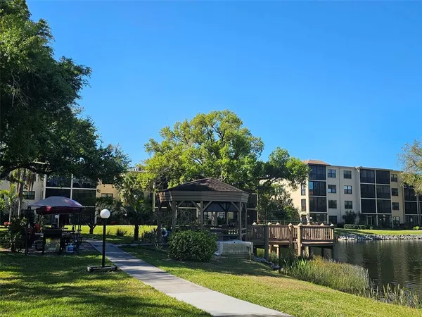 $139,500 | 315 30th Avenue West, Unit B307, Bradenton, FL 34205