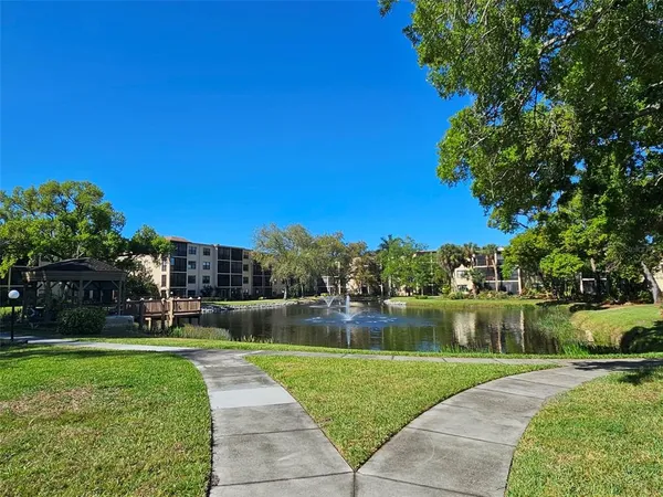 $139,500 | 315 30th Avenue West, Unit B307, Bradenton, FL 34205