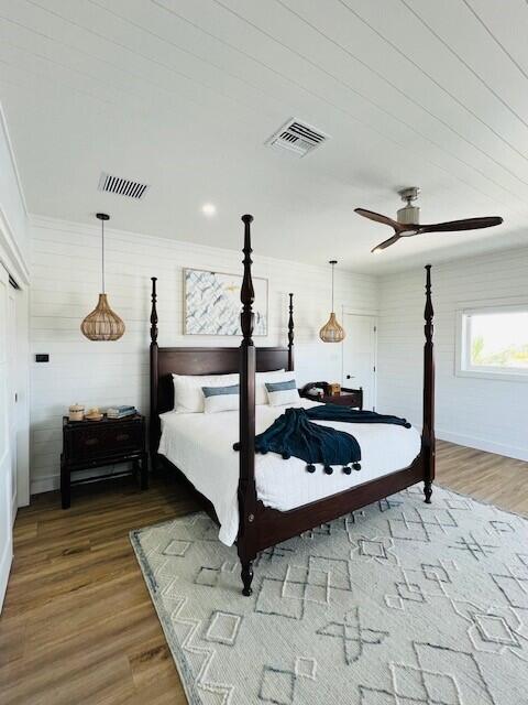 358 Stirrup Key Boulevard Marathon, FL 33050 - Photo 12 of 29 a living room with furniture and wooden floor