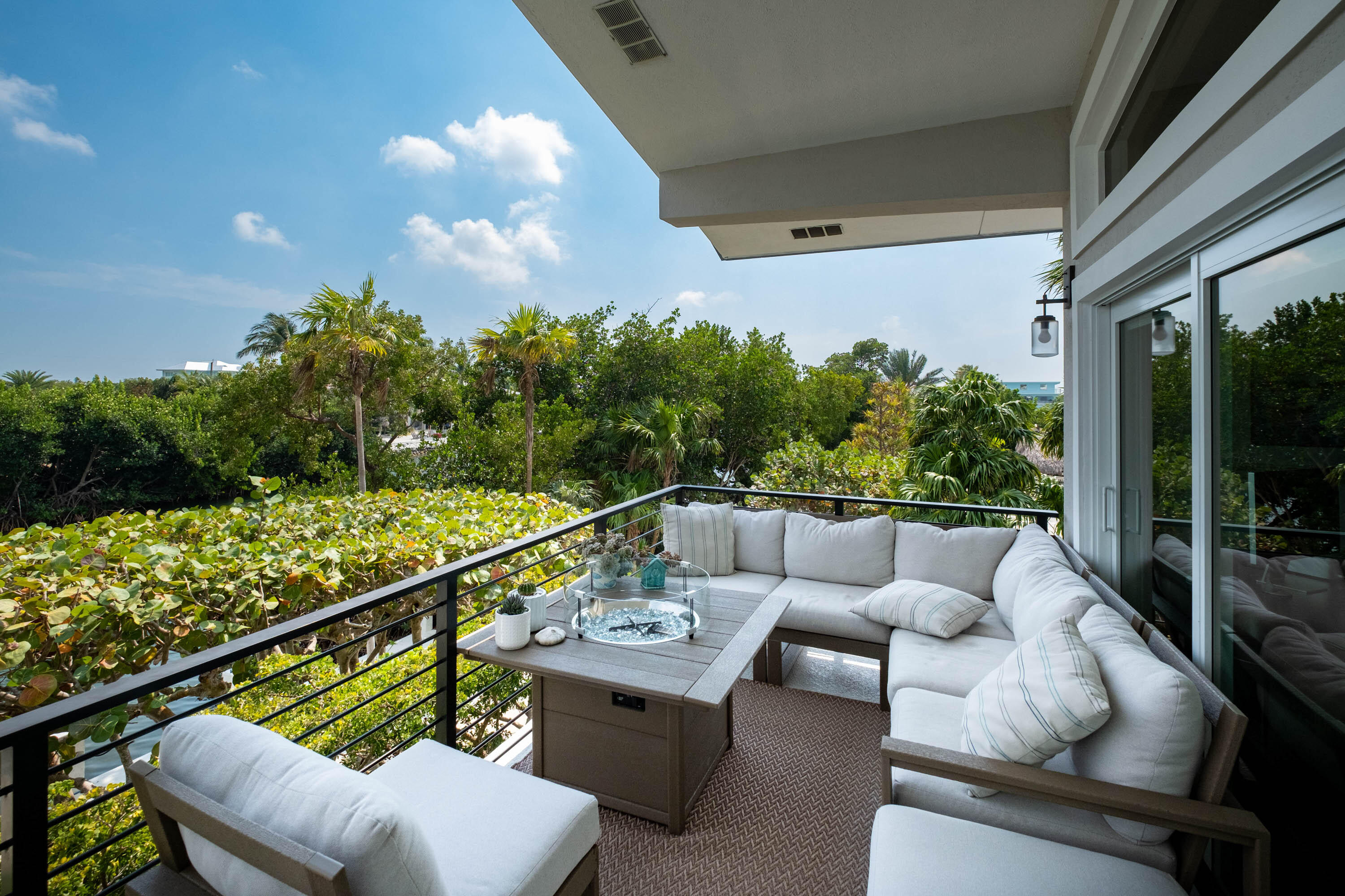358 Stirrup Key Boulevard Marathon, FL 33050 - Photo 19 of 29 a view of a couches in the balcony