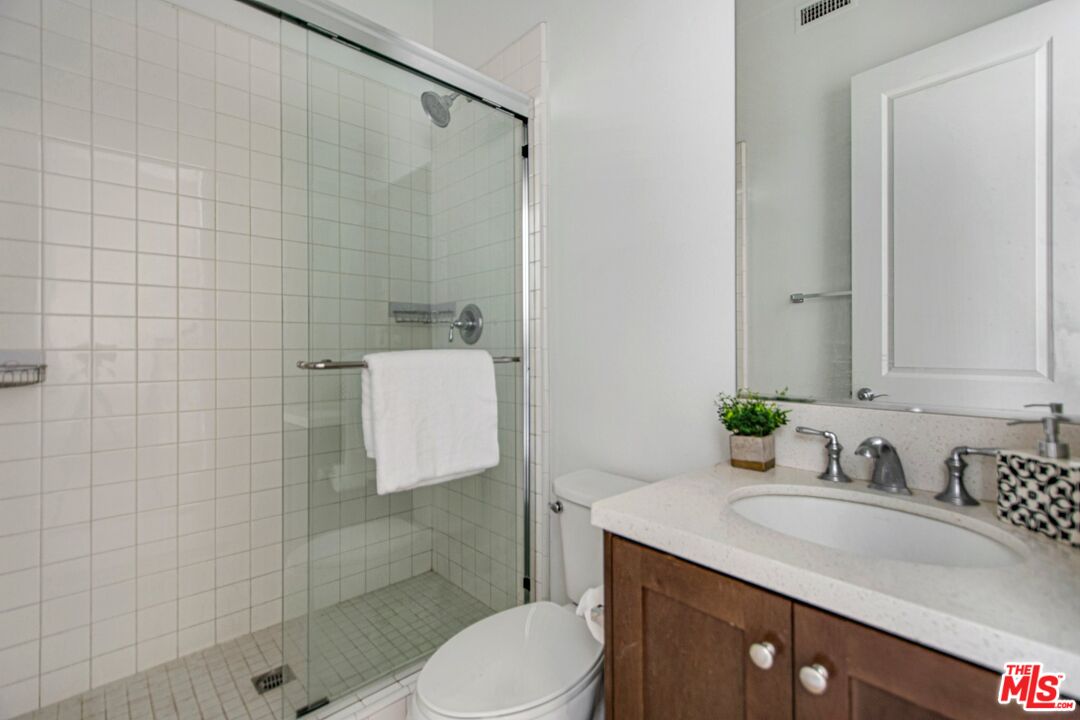 20659 Beech Circle Porter Ranch, CA 91326 - Photo 20 of 70