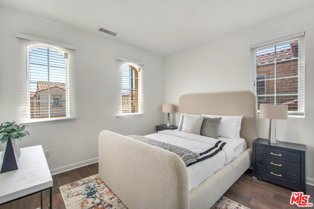 20659 Beech Circle Porter Ranch, CA 91326 - Photo 35 of 70