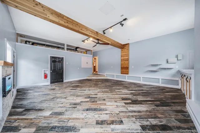 a view of empty room