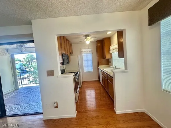 $1,295 | 4812 Nara Vista Way, Unit 204, Las Vegas, NV 89103