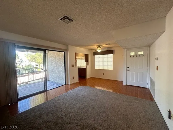 $1,295 | 4812 Nara Vista Way, Unit 204, Las Vegas, NV 89103
