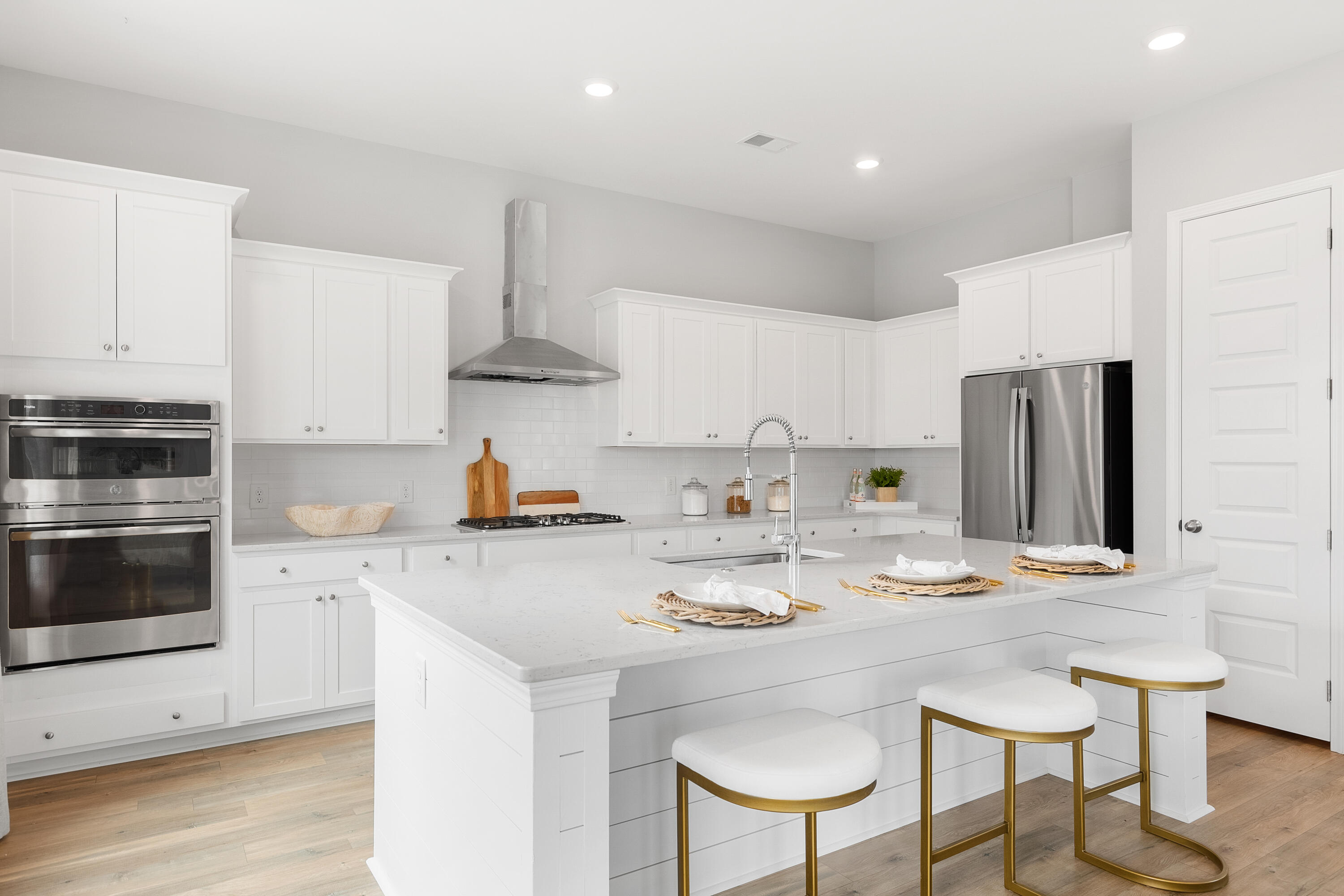 117 Marion Road Summerville, SC 29486 - Photo 2 of 12 Tradd Kitchen