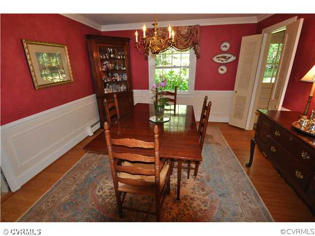 4324 Croatan Road Richmond, VA 23235 - Photo 5 of 22 a dining room with furniture and window