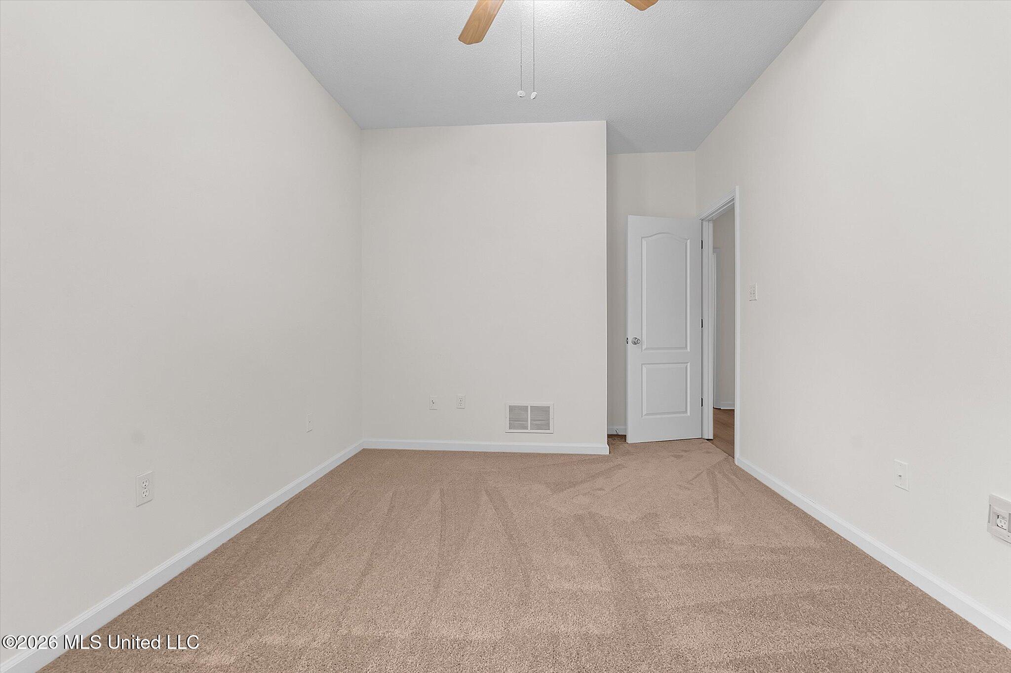 9601 Geneva Loop East Olive Branch, MS 38654 - Photo 12 of 20 22-DSC01987