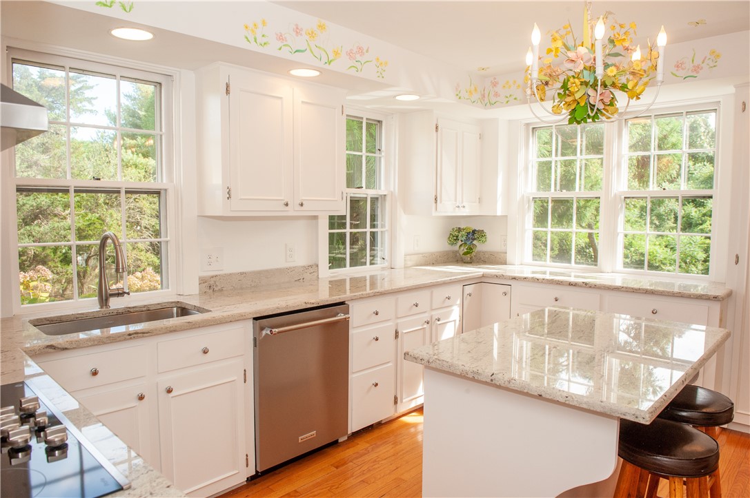 20 Foster Cove Road Westerly, RI 02891 - Photo 5 of 23