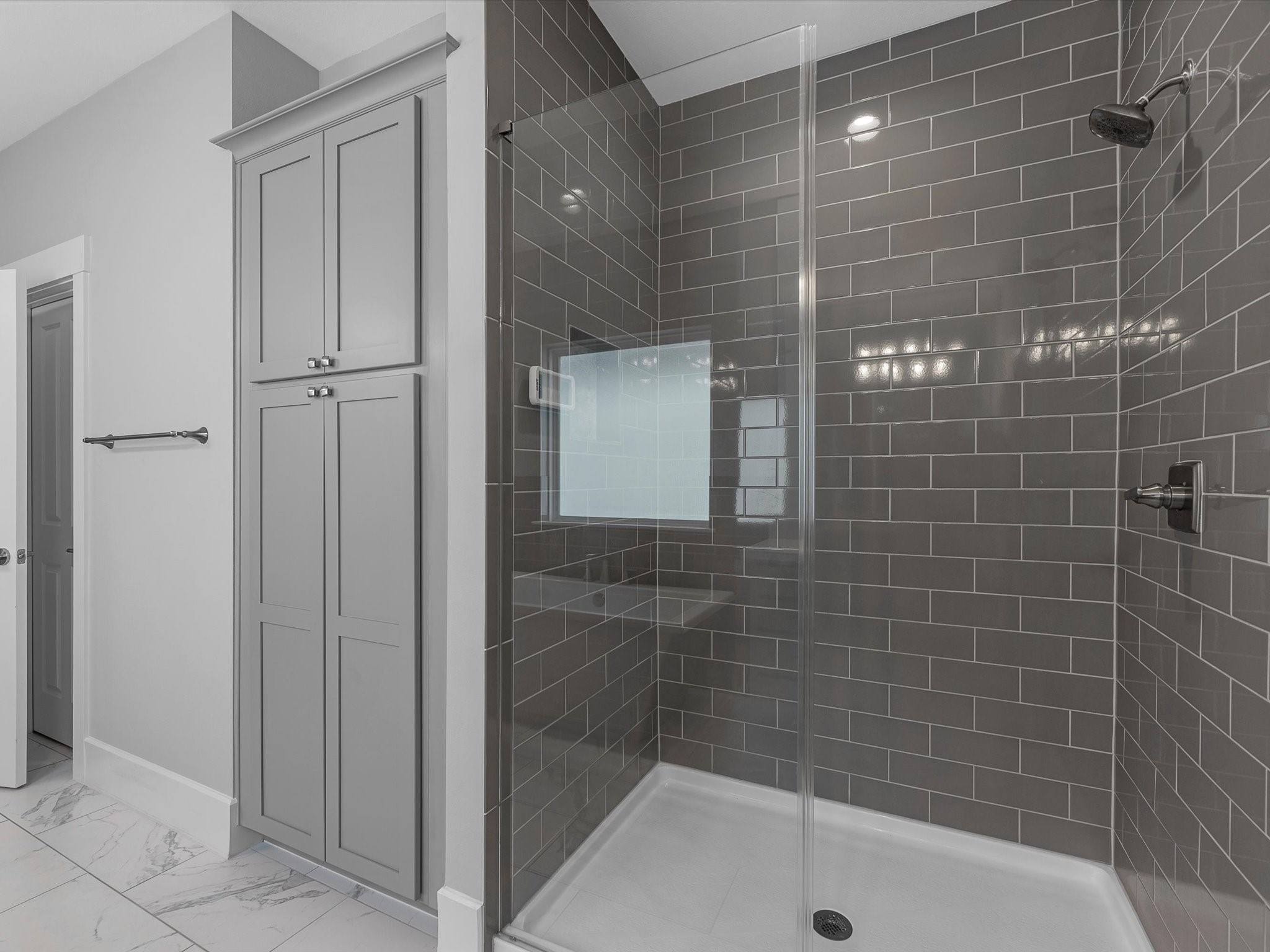 15 Black Dog Lane Spring, TX 77389 - Photo 17 of 32 a bathroom with a shower