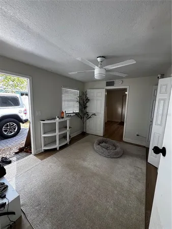 $2,600 | 3008 Hillview Street, Sarasota, FL 34239