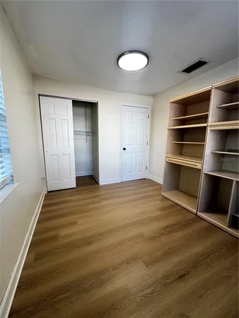 $2,600 | 3008 Hillview Street, Sarasota, FL 34239