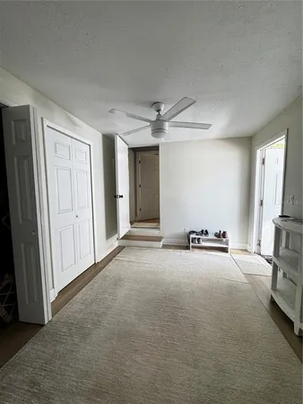 $2,600 | 3008 Hillview Street, Sarasota, FL 34239