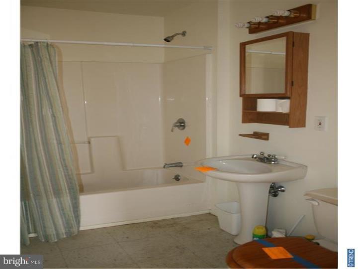 218 Burke Street Riverside, NJ 08075 - Photo 11 of 22