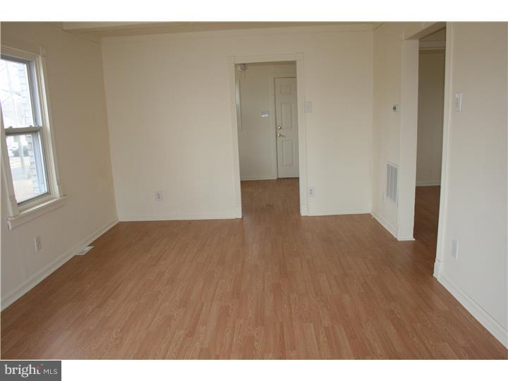 218 Burke Street Riverside, NJ 08075 - Photo 4 of 22