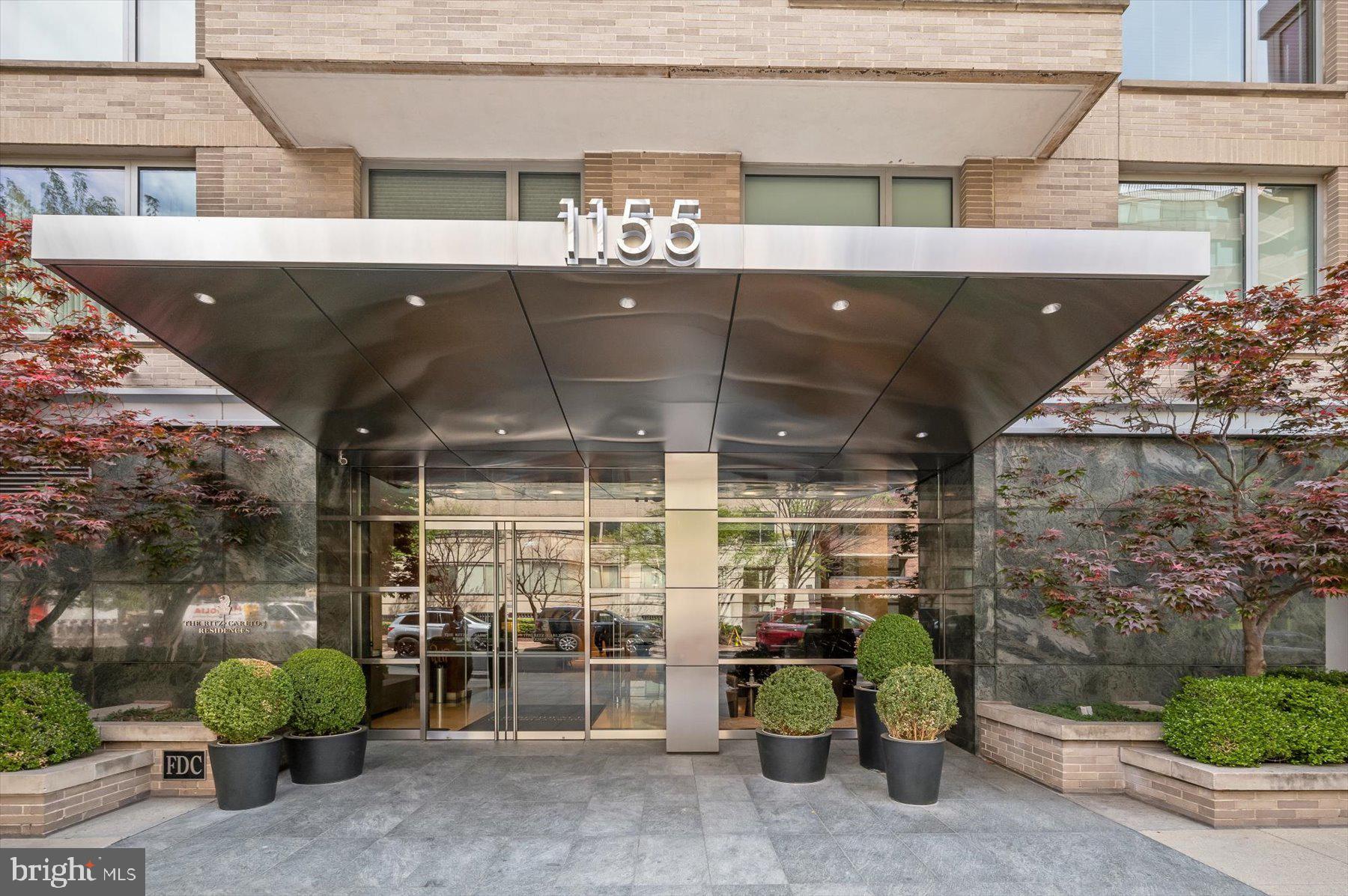 1155 23rd Street Northwest, Unit 6G Washington, DC 20037 - Photo 2 of 15 a view of a garage with sitting area