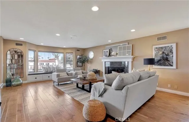 $11,000 | 115 Boca De La Playa, Unit A, San Clemente, CA 92672