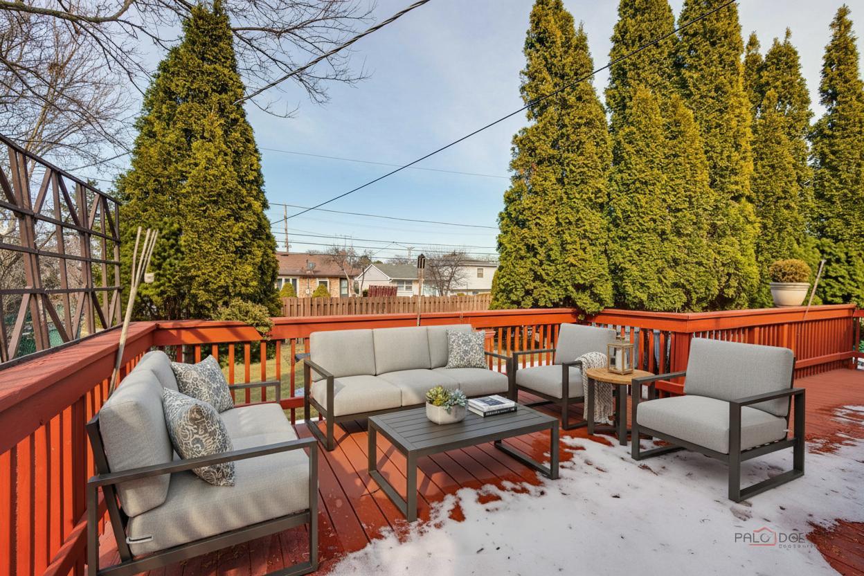 2016 Seneca Lane Mount Prospect, IL 60056 - Photo 30 of 33 a balcony with outdoor seating