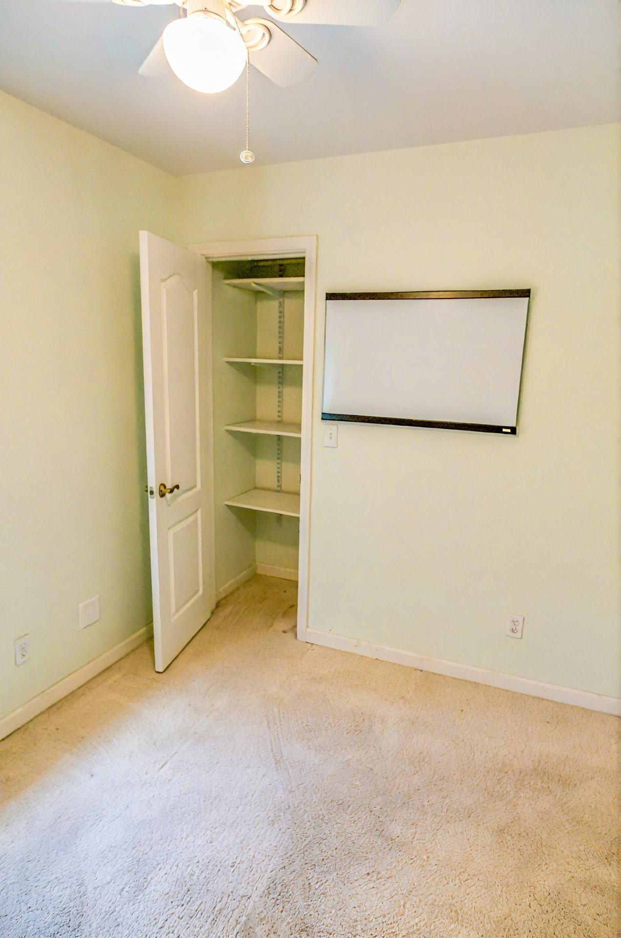 6620 Scottsbluff Road Klamath Falls, OR 97601 - Photo 32 of 51 Bedroom