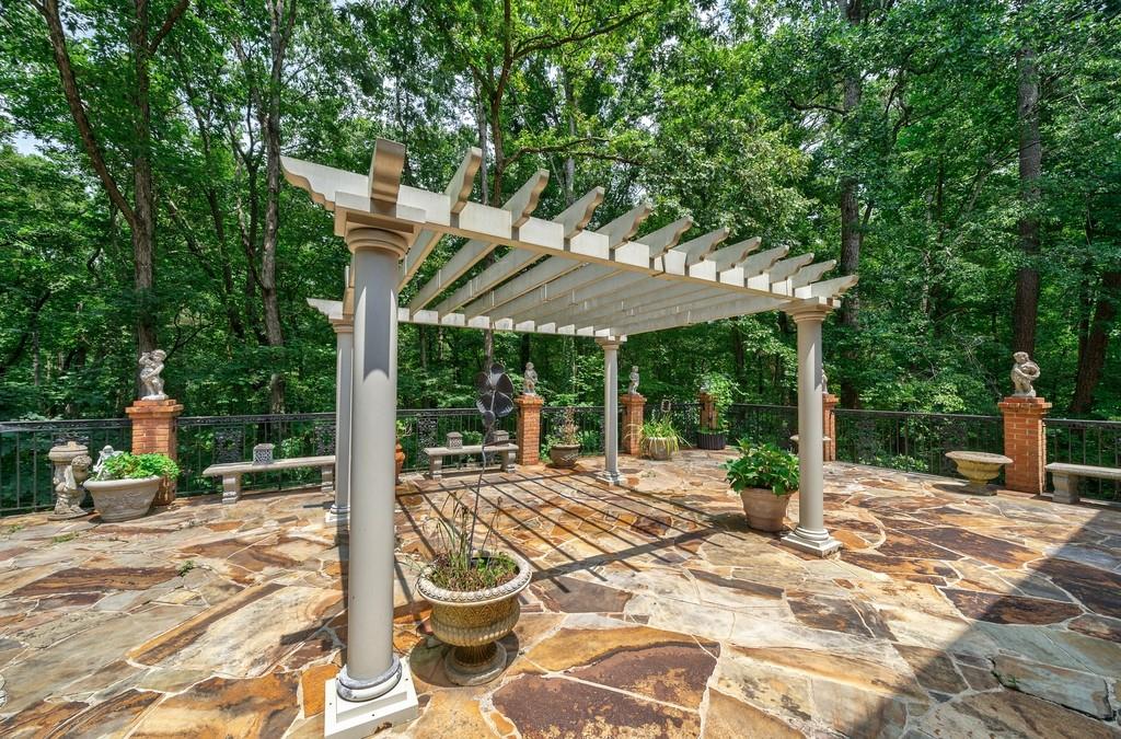 5715 Winterthur Lane Northwest Atlanta, GA 30328 - Photo 5 of 10