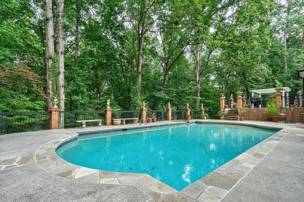 5715 Winterthur Lane Northwest Atlanta, GA 30328 - Photo 9 of 10