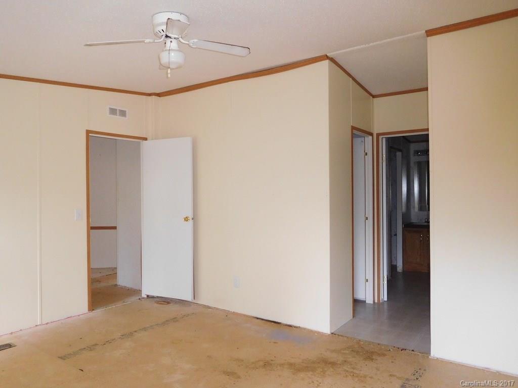 626 Willis Road Dallas, NC 28034 - Photo 8 of 16 Gallery Image 8