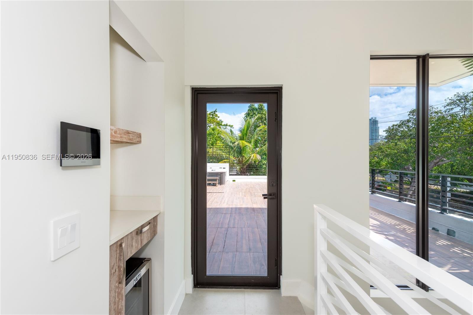 101 Southwest 25th Road Miami, FL 33129 - Photo 19 of 38 Photo 19