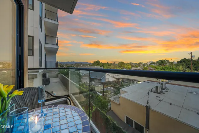 $5,500 | 3221 West Robinson Lane, Los Angeles, CA 90026