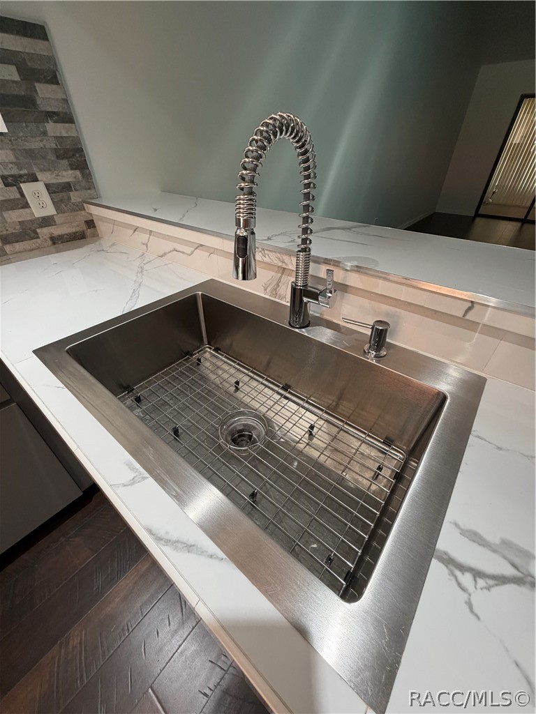 2080 Forest Drive Inverness, FL 34453 - Photo 5 of 37 Stainless steel sink