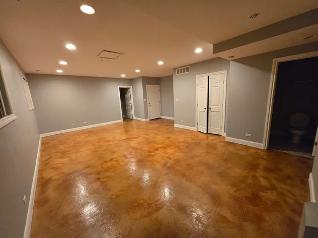 $250,000 | 6736 South Merrill Avenue, Unit 1N, Chicago, IL 60649