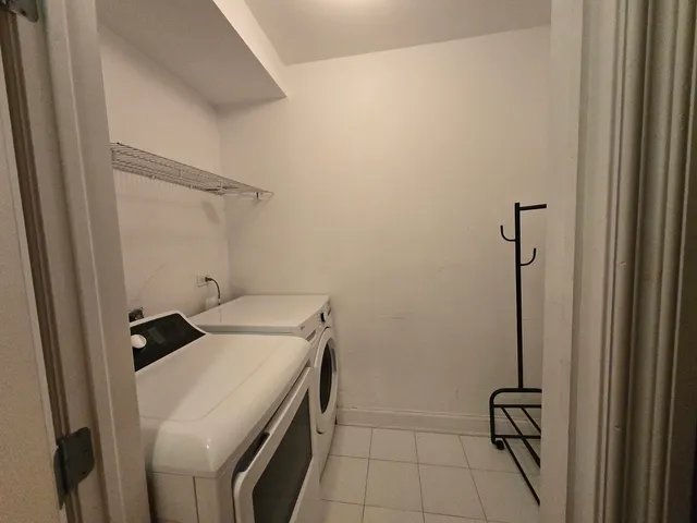 $250,000 | 6736 South Merrill Avenue, Unit 1N, Chicago, IL 60649