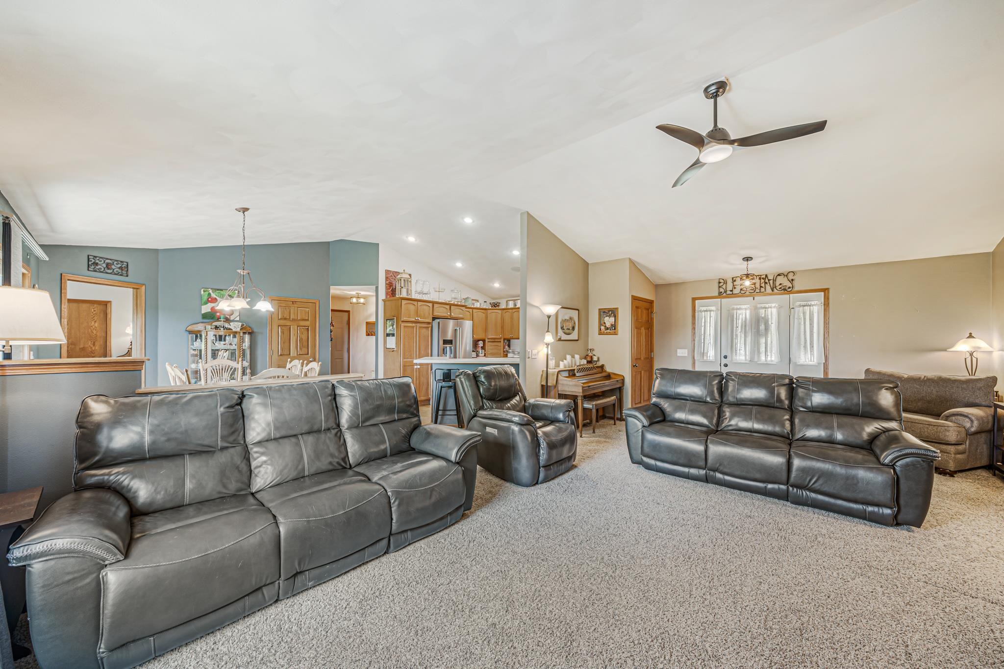 1108 Mistletoe Lane Winneconne, WI 54986 - Photo 5 of 46
